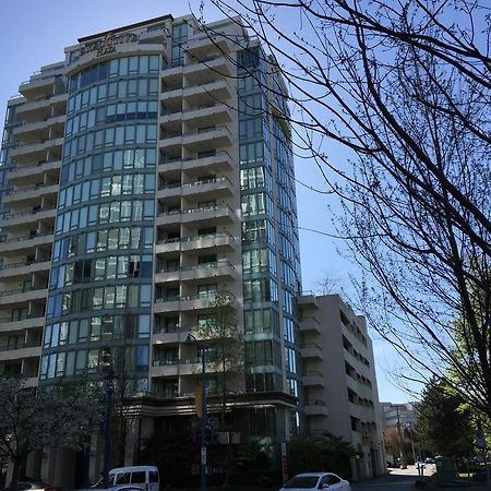 Vancouver Airport Condos Richmond Exterior photo