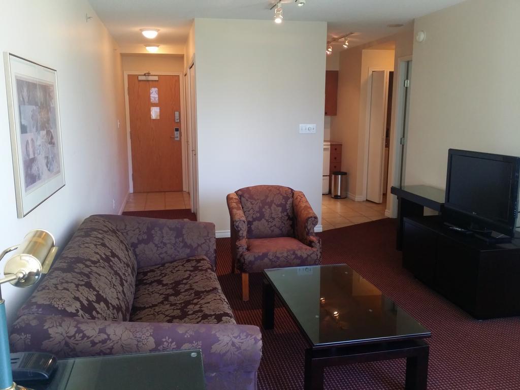 Vancouver Airport Condos Richmond Room photo